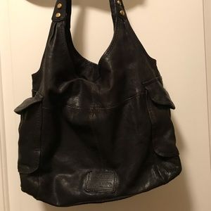 Black Leather Fossil handbag